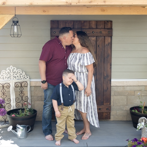 Meet your Posher, Holly - Picture 3 of 4